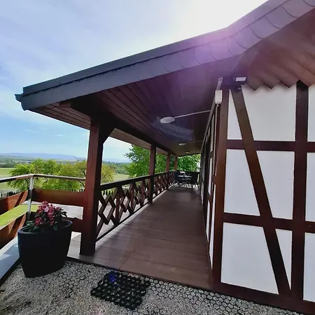 度假居 Domek Kamperowy